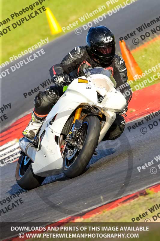 enduro digital images;event digital images;eventdigitalimages;no limits trackdays;peter wileman photography;racing digital images;snetterton;snetterton no limits trackday;snetterton photographs;snetterton trackday photographs;trackday digital images;trackday photos